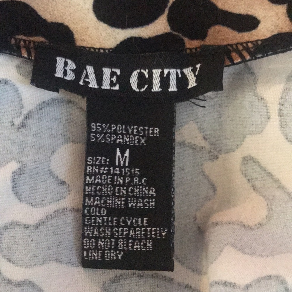 Bae City Animal print Blouse - Picture 6 of 6